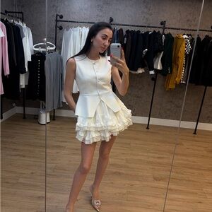 Chic White Peplum skirt and vest